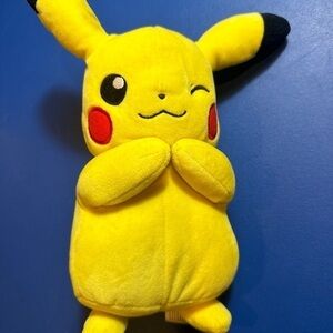 Pokemon Winking Pikachu‎ 8in Plush  Jazwares Lovingly Preowned 2021